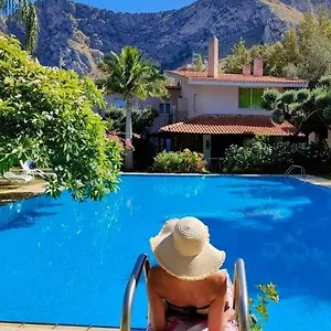 Megna - Paradise Bed & Breakfast